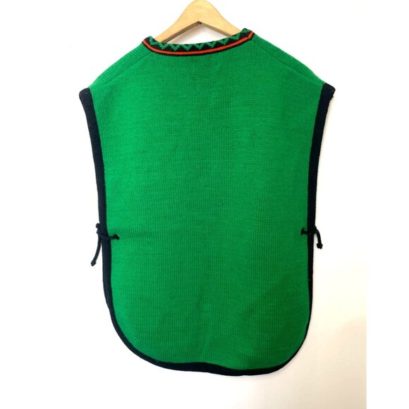 Vintage British Vogue 100% Virgin Wool Green Poncho Lace-Up Front Side Ties - Picture 3 of 9